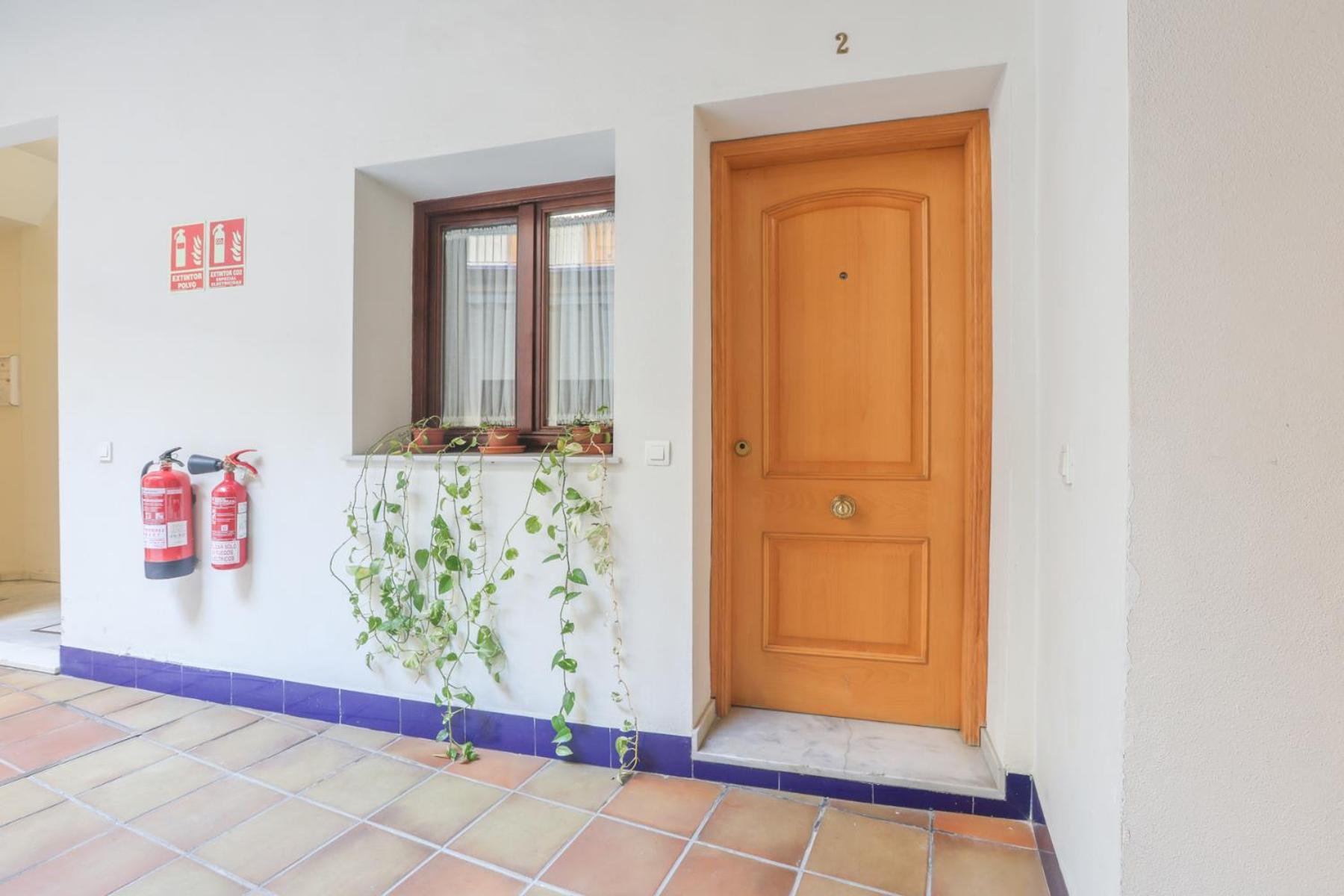 Galindo Center Premium Suites, Free Parking Sevilha Exterior foto